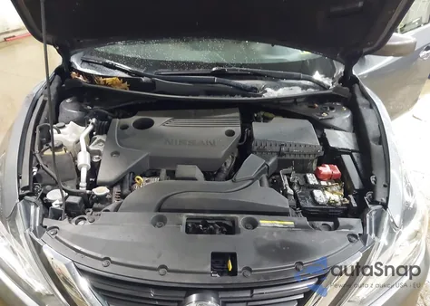 2018 Nissan Altima 2.5 S/2.5 Sl/2.5 Sr/2.5 Sv z USA, uszkodzony, nr VIN 1N4AL3AP8JC255851